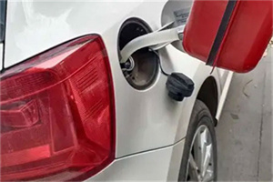 新华24小时救援车收费标准