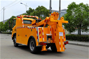 新华高速路拖车费